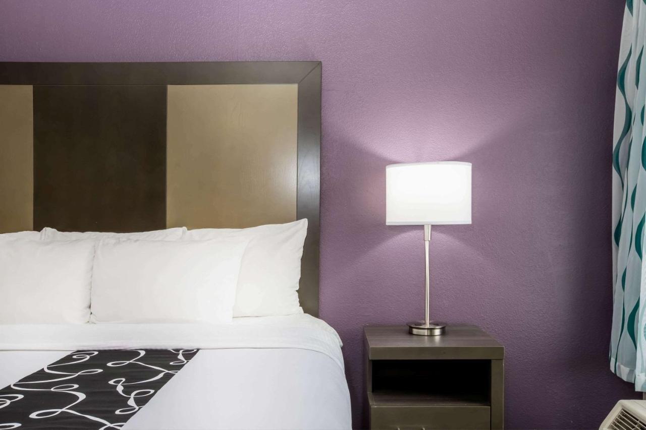 La Quinta Inn By Wyndham Davenport & Conference Center מראה חיצוני תמונה