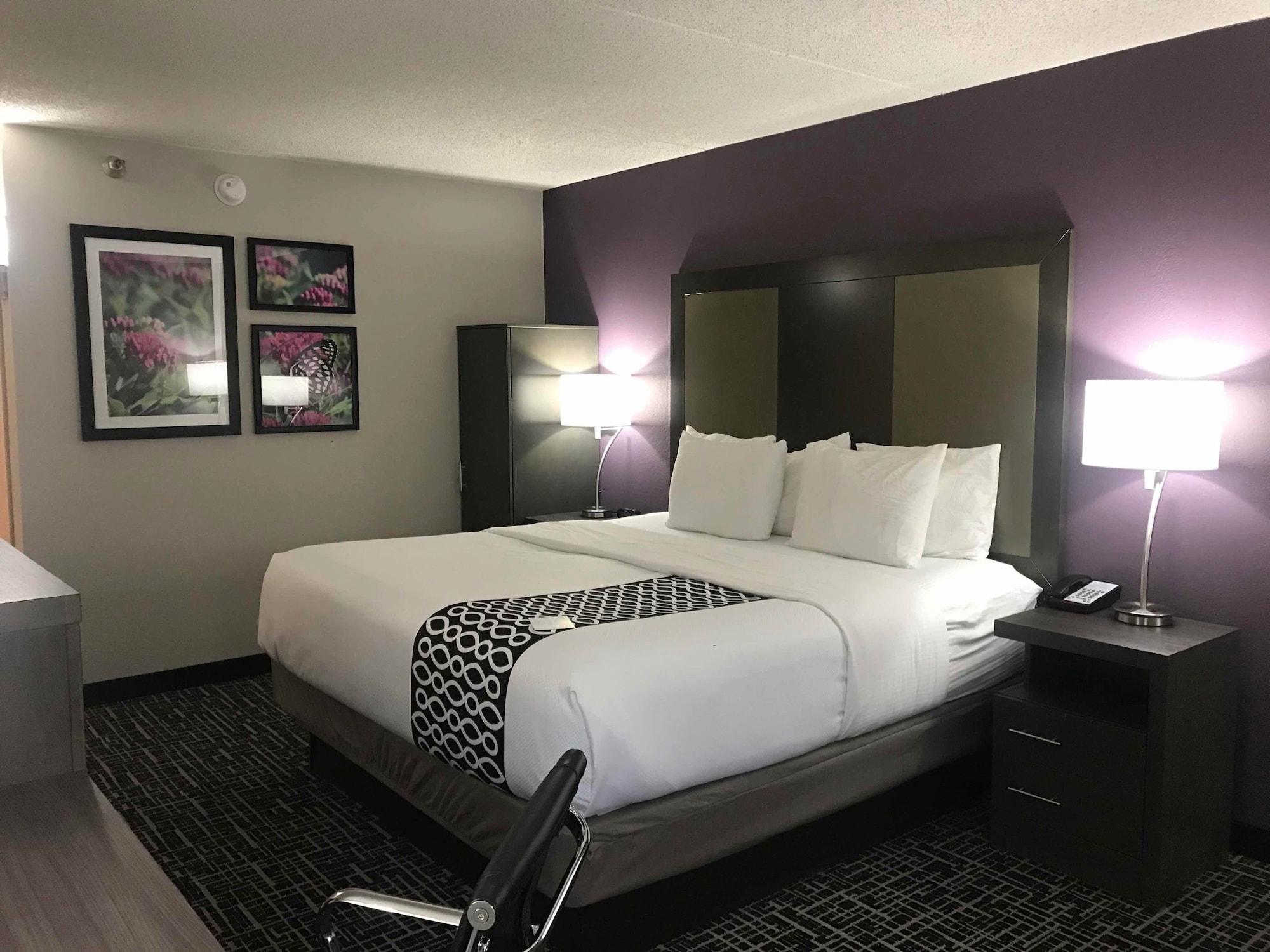 La Quinta Inn By Wyndham Davenport & Conference Center מראה חיצוני תמונה